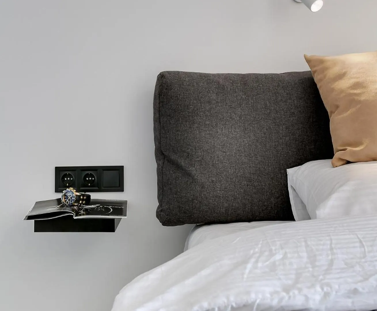 Hotel Luxurious Apartments In Milan Italy