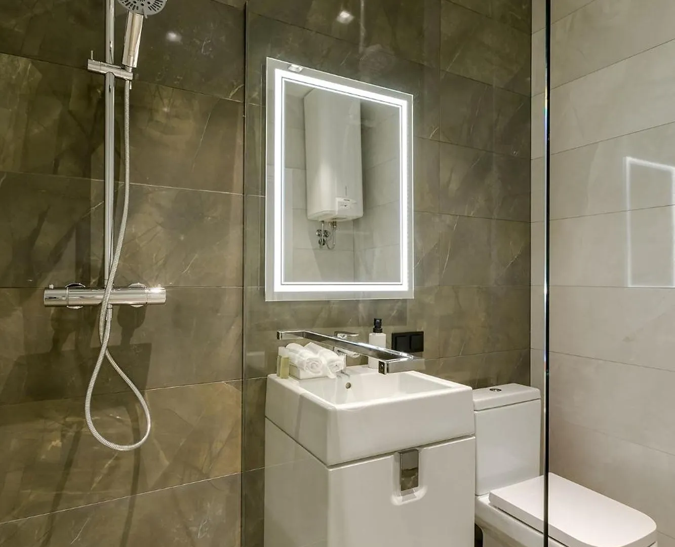 Luxurious Apartments In Milan Italy
