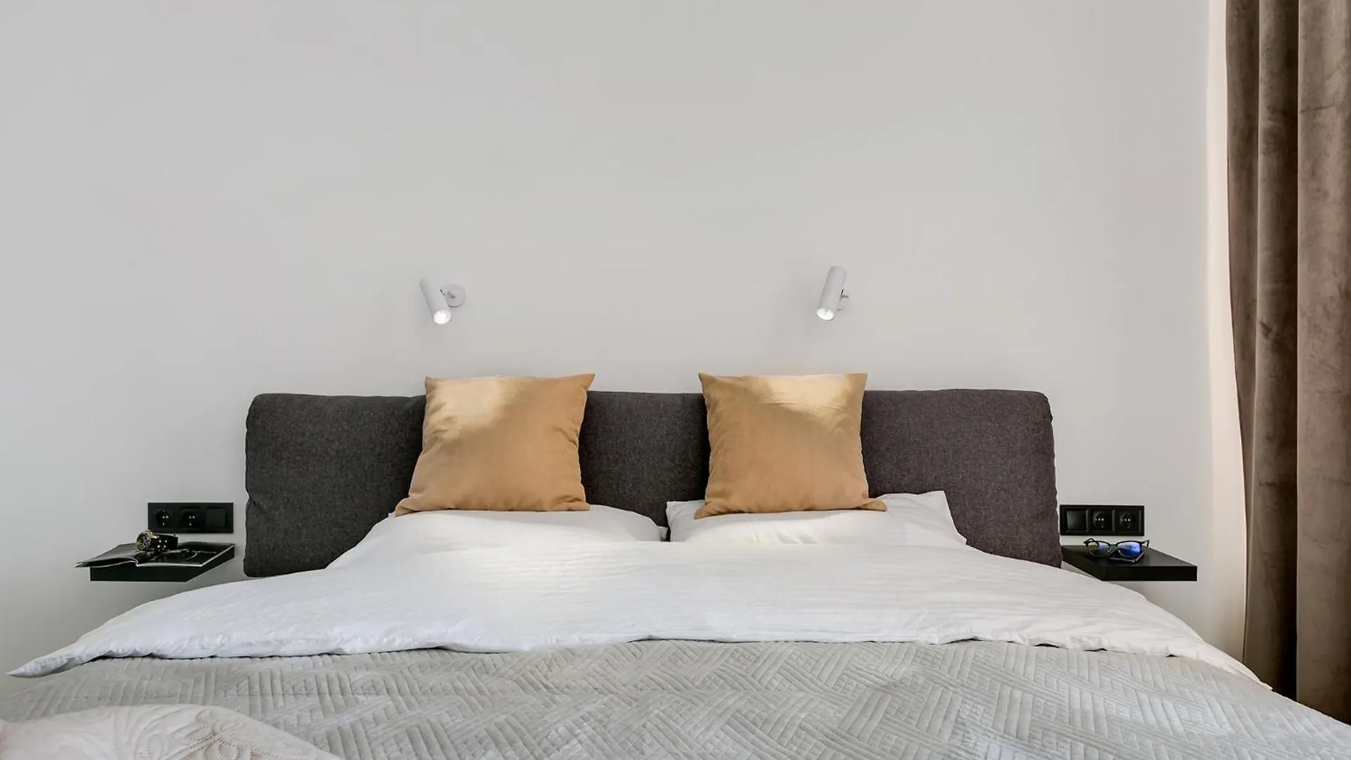 Hotel Luxurious Apartments In Milan